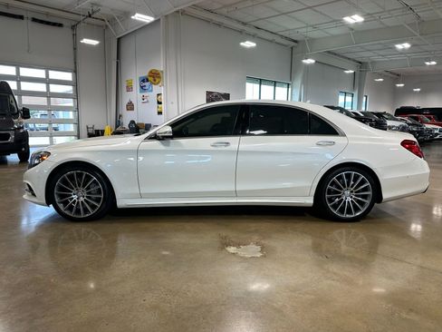 Used 2017 Mercedes-Benz S 550 Sedan image 5