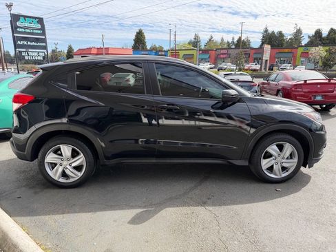 Used 2019 Honda HR-V EX image 9