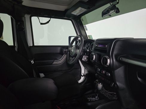 Used 2015 Jeep Wrangler Unlimited Sport image 24