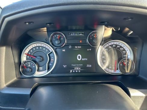 Used 2022 RAM 1500 Classic Warlock w/ Electronics Group AWD/4WD image 18