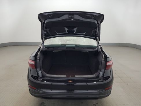 Used 2023 Volkswagen Jetta SE FWD image 29