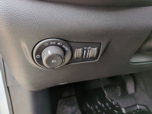 New 2026 Jeep Compass Latitude image 14