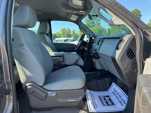 Used 2014 Ford F250 XL w/ Power Equipment Group AWD/4WD image 18