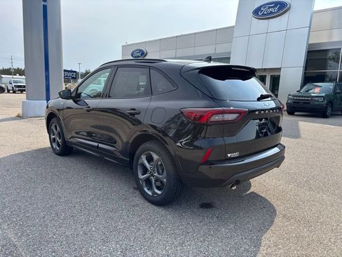 Used 2024 Ford Escape ST-Line w/ Tech Pack #1 AWD/4WD image 5