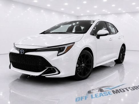 Used 2024 Toyota Corolla XSE FWD image 1