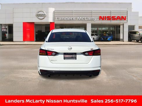 Used 2025 Nissan Altima 2.5 SR image 5