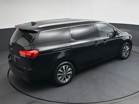 Used 2016 Kia Sedona SX FWD image 45