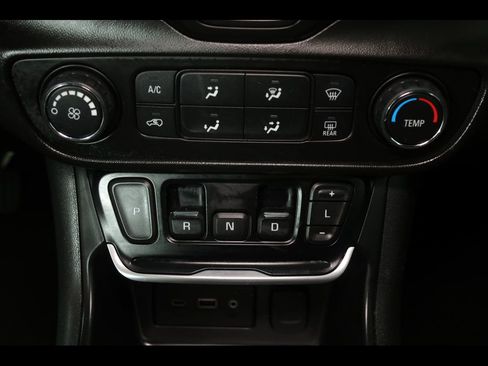 Used 2019 GMC Terrain SLE AWD/4WD image 20