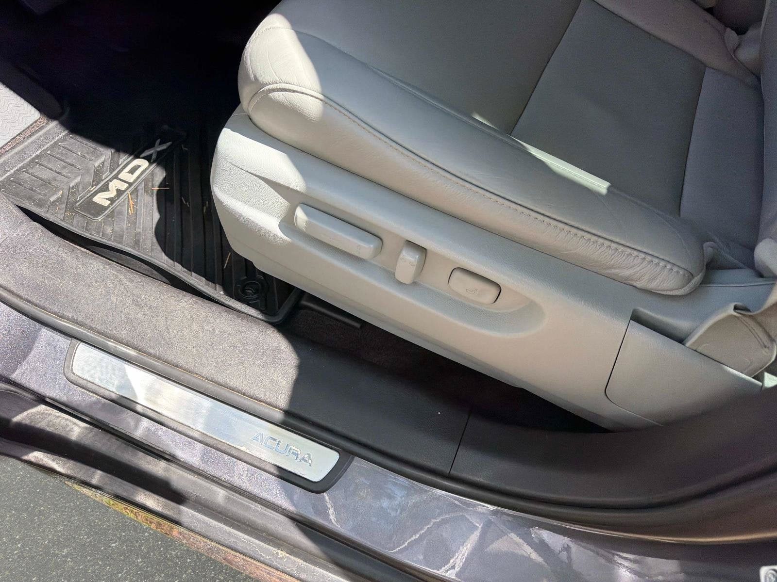 Used 2018 Acura MDX FWD image 23
