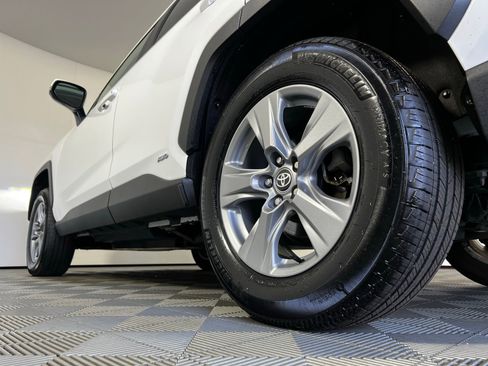 Certified 2025 Toyota RAV4 XLE AWD/4WD image 25