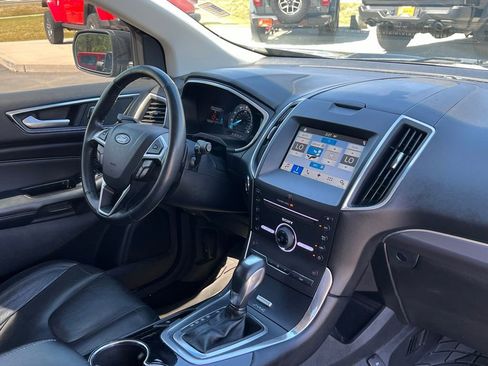 Used 2016 Ford Edge Titanium w/ Technology Package AWD/4WD image 13