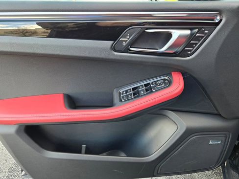 New 2026 Porsche Macan S image 20