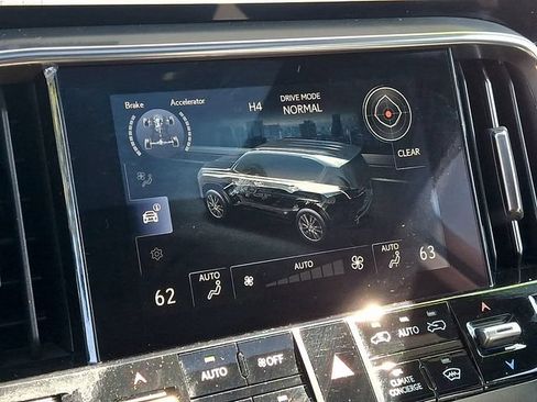 Used 2024 Lexus LX 600 4WD w/ Interior Upgrade Package image 18