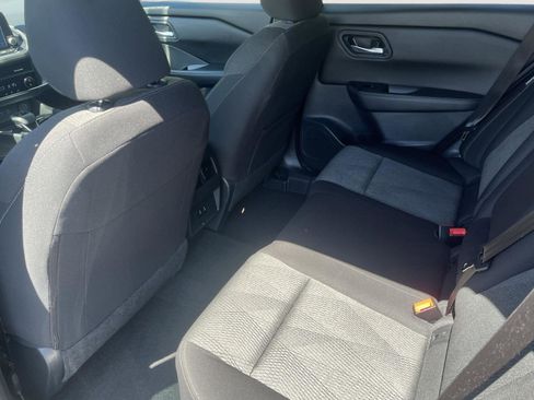 Certified 2025 Nissan Rogue SV AWD/4WD image 13