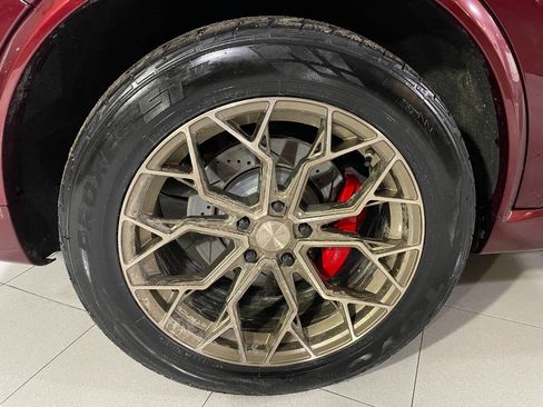 Used 2018 Dodge Durango SRT image 14