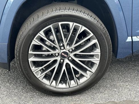 New 2026 GMC Terrain Denali w/ LPO, Black Badging Package AWD/4WD image 16