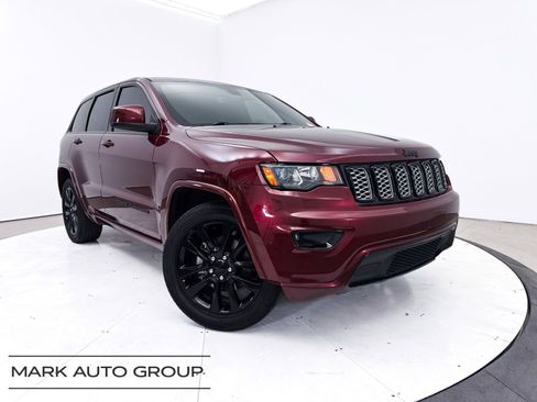 Used 2018 Jeep Grand Cherokee Altitude image 1