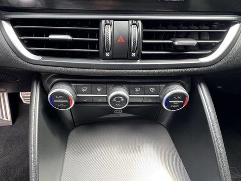 Used 2019 Alfa Romeo Giulia Ti Sport w/ Quick Order Package 22U Sport image 17