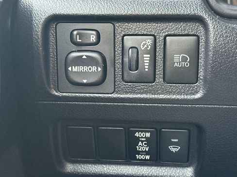 Used 2024 Toyota 4Runner SR5 AWD/4WD image 36