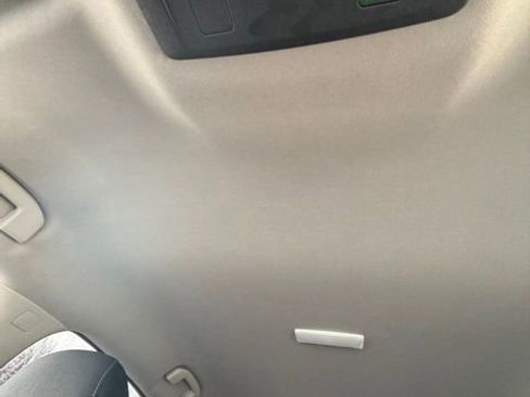 Used 2025 Nissan Sentra SV image 17