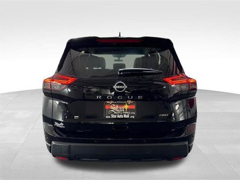 Used 2025 Nissan Rogue S AWD/4WD image 6