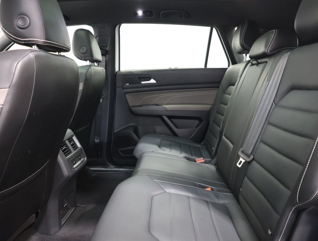 Used 2023 Volkswagen Atlas Cross Sport SEL Premium R-Line AWD/4WD image 26