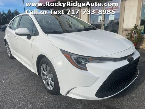 Used 2022 Toyota Corolla LE image 9