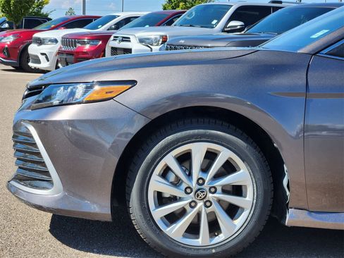 Used 2024 Toyota Camry LE image 8