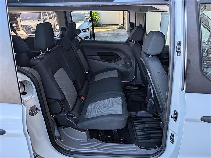 Used 2020 Ford Transit Connect XL FWD image 28