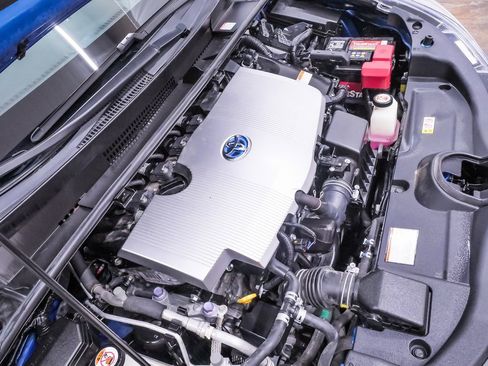 Used 2020 Toyota Prius XLE image 26