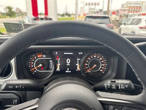 Used 2026 Jeep Wrangler Unlimited Sport AWD/4WD image 23