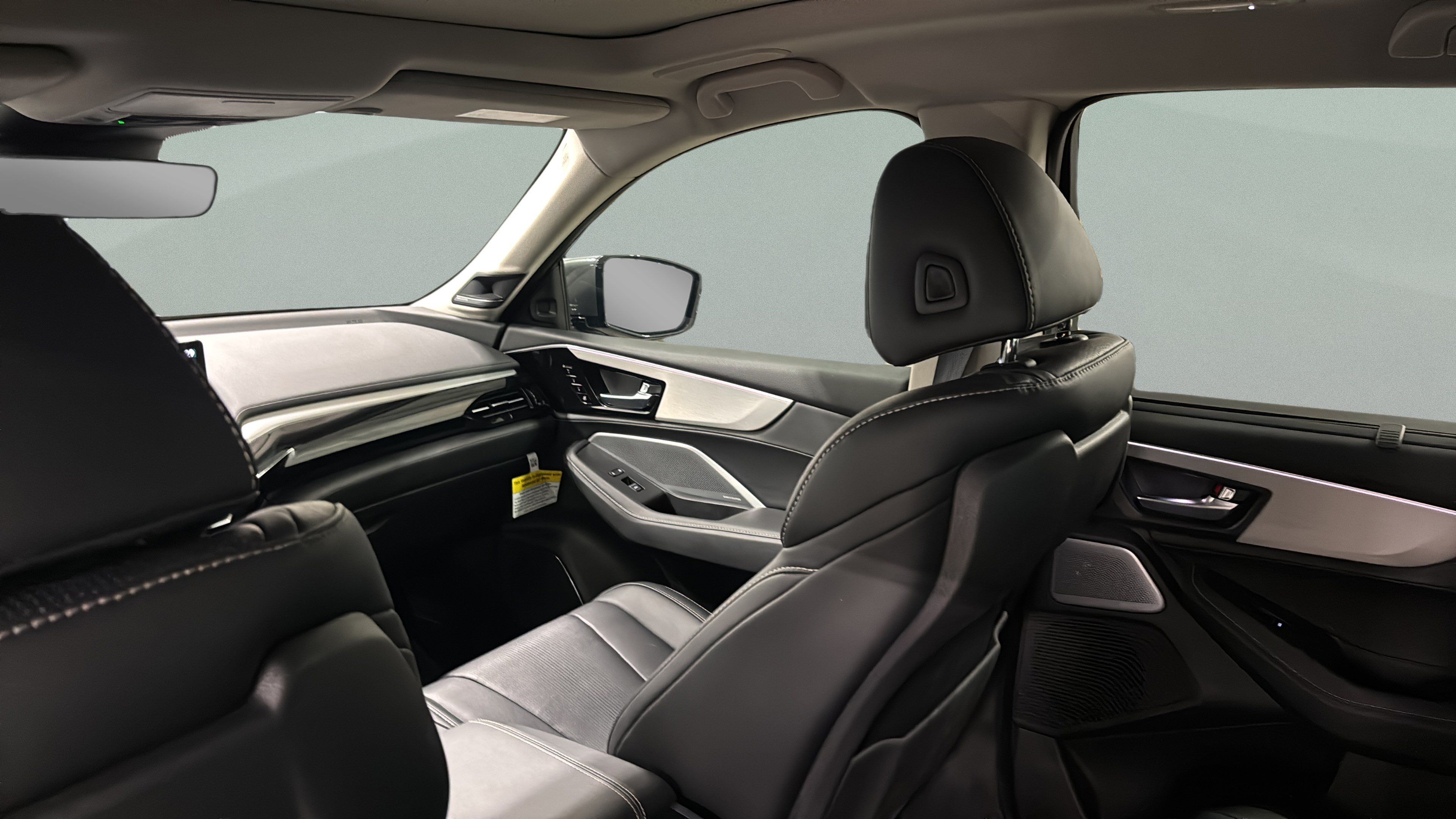 Used 2025 Acura MDX w/ Technology Package FWD image 16