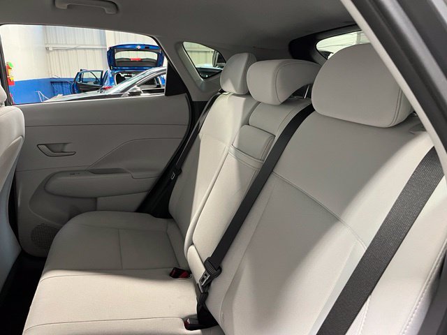 Used 2025 Hyundai Kona SEL AWD/4WD image 18