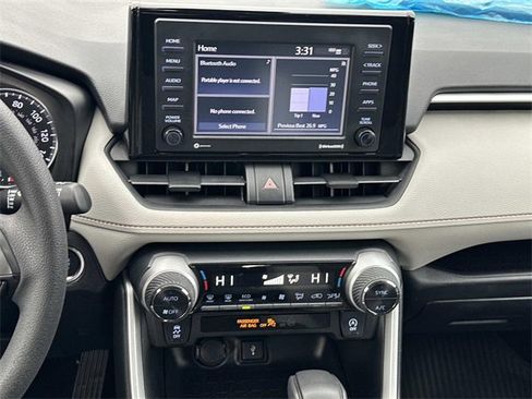 Used 2020 Toyota RAV4 XLE image 3