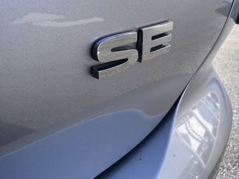 Used 2024 Mitsubishi Outlander SE image 9