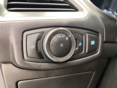 Used 2023 Ford Edge SEL image 26