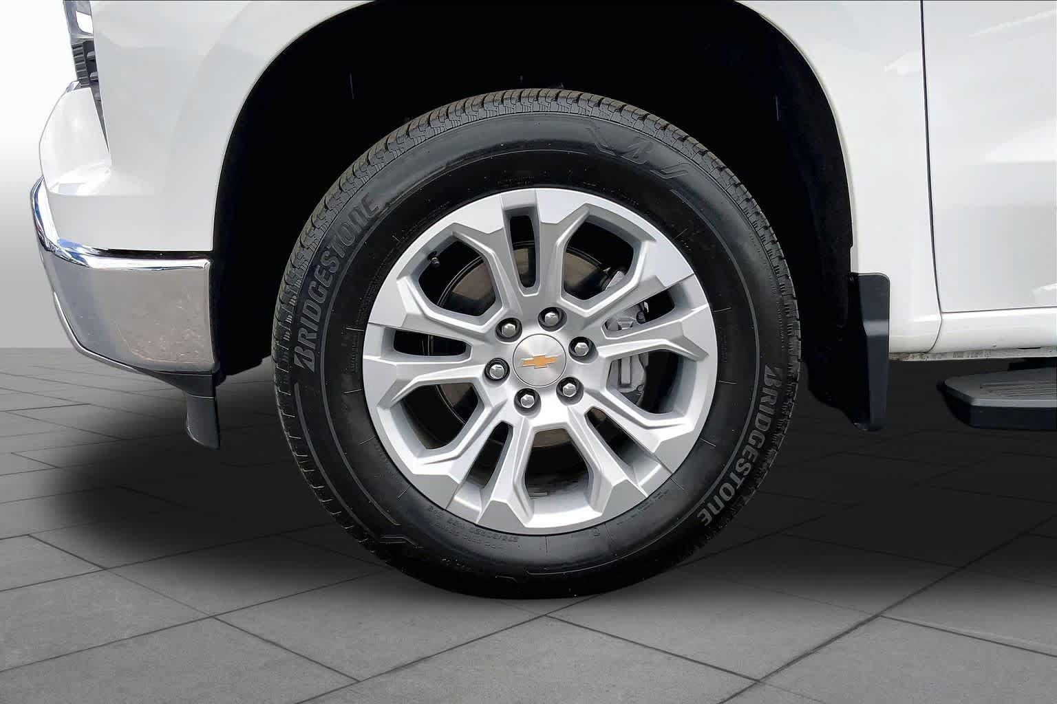 Certified 2026 Chevrolet Silverado 1500 LTZ w/ Technology Package AWD/4WD image 11