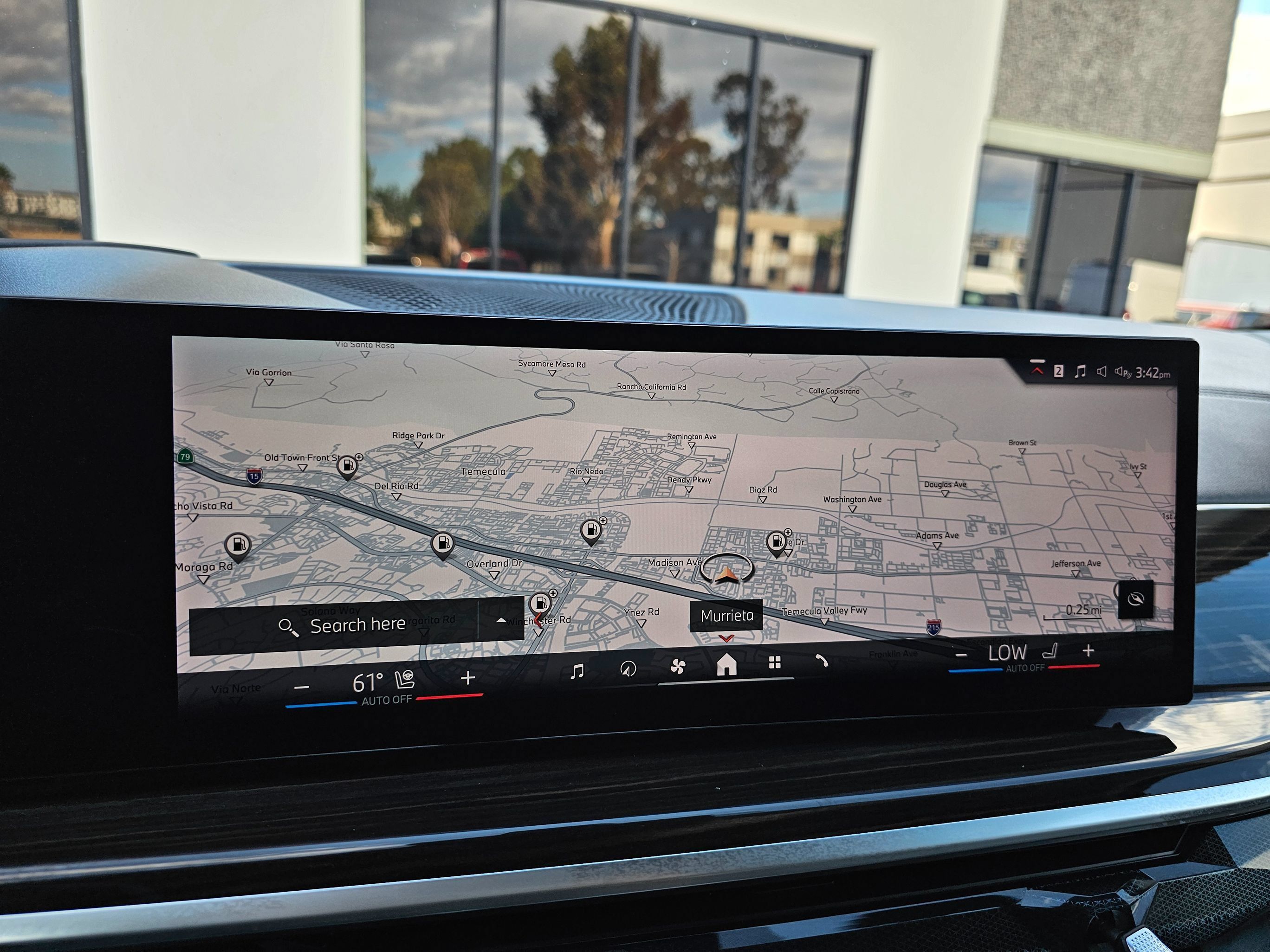 Used 2025 BMW X7 xDrive40i AWD/4WD image 37