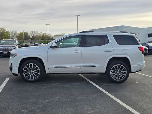 Used 2020 GMC Acadia Denali w/ Technology Package AWD/4WD image 7