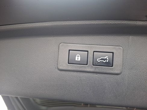 Certified 2025 Subaru Outback Premium image 29