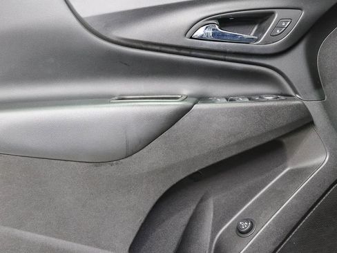 Used 2019 Chevrolet Equinox LT FWD image 21