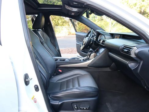 Used 2018 Lexus IS 300 F Sport RWD image 27