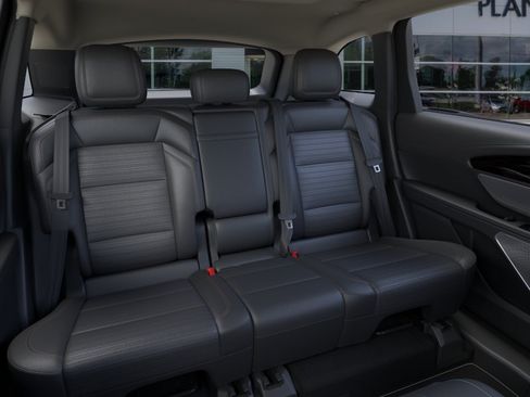 New 2026 Lincoln Nautilus Reserve AWD/4WD image 11