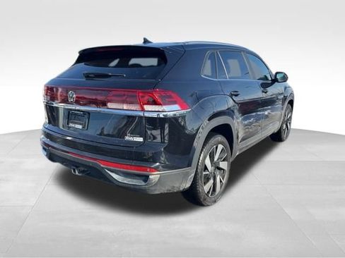 Used 2024 Volkswagen Atlas Cross Sport SE image 7