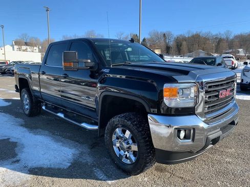 Used 2015 GMC Sierra 2500 SLE w/ SLE Preferred Package image 5