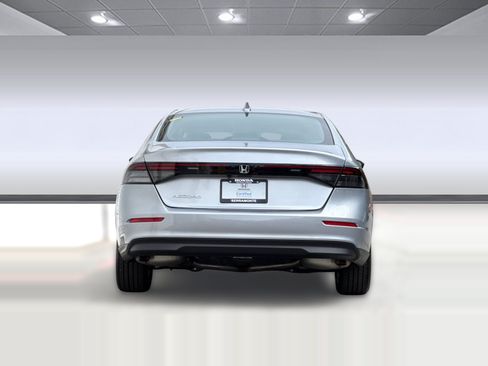 Certified 2025 Honda Accord LX image 9