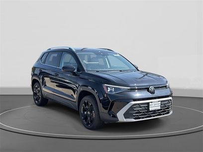 New 2025 Volkswagen Taos SE