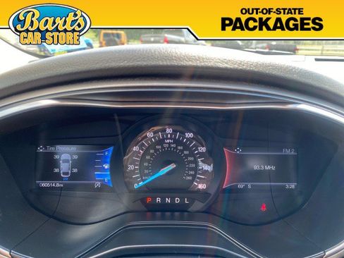 Used 2020 Ford Fusion SEL FWD image 34