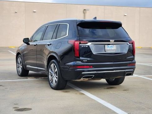 Used 2022 Cadillac XT6 Premium Luxury AWD/4WD image 7