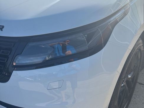 Used 2024 Land Rover Range Rover Velar S image 9